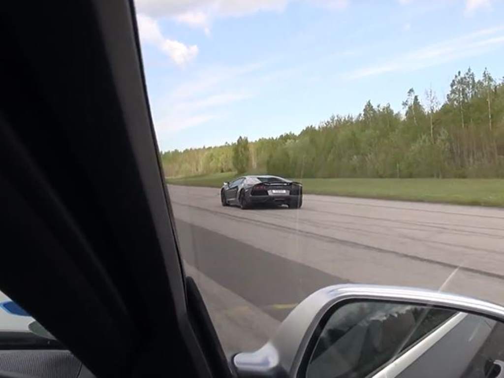 This Is The Difference Between A Super Fast Car And An Incredibly Fast Supercar