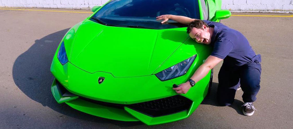 Buying A Brand New Lamborghini Huracan At 22 Years Of Age Is Possible
